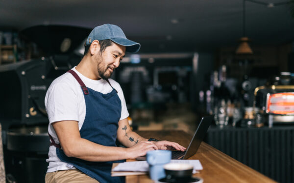 Choosing the best domain name registrar: 5 key things to consider