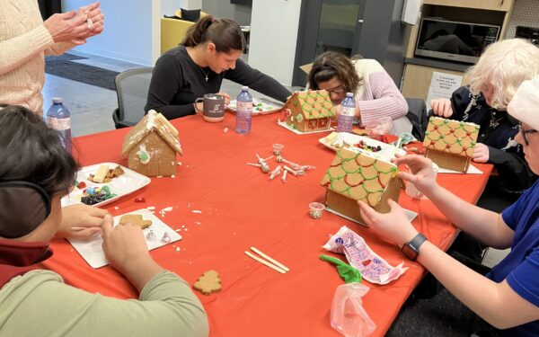 Des pixels au braille : CIRA contribue à créer un Internet plus sûr et inclusif pour les jeunes présentant une déficience visuelle