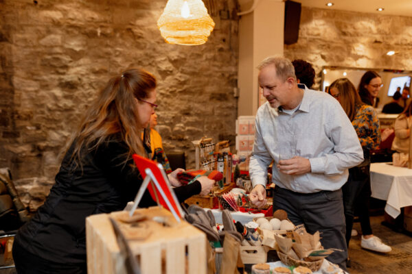 Canadians Connected: Ottawa