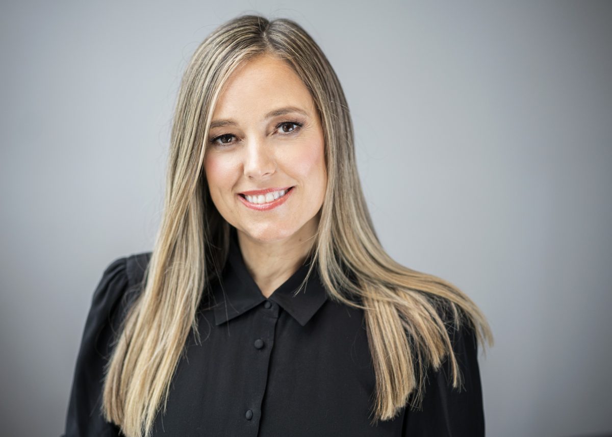 Amber Mac Headshot